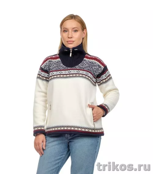 Пуловер и плетеный воротник – хомут